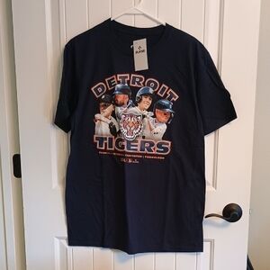NWT Mens Large MLB Detroit Tigers Navy Graphic Tshirt